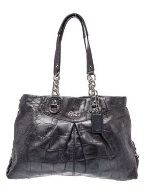 EUC Vintage Coach Metallic Gray Leather Shoulder Bag.